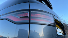 Land Rover Discovery 3.0 D300 Metropolitan Edition 5dr Auto Diesel Station Wagon